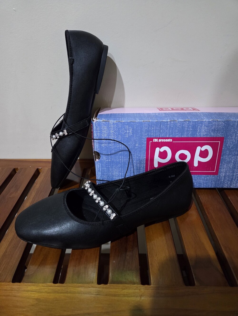Pop Women's Vitalize Black Pearl-Trim Ballet Flats Size 9.5 NEW